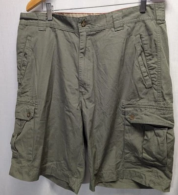 Woolrich Shorts Mens 38 Pockets Cargo Regular Fit Outdoors Casual Hiking Green - Image 1 of 4