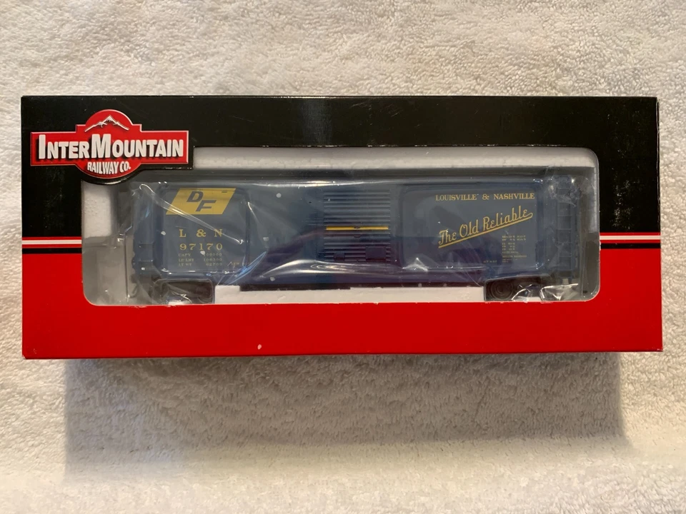 Intermountain #45915-16 HO Scale Louisville & Nashville 50' PS-1 Boxcar #97170