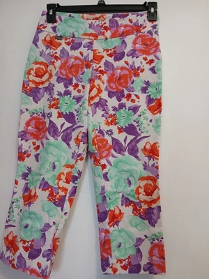 Peack&Peck Women's Capri Size 4P Floral Stretch Rayon Nylon Pull- On - Image 1 of 4