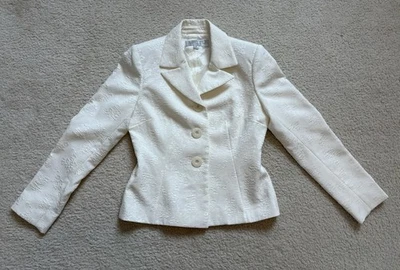 Tahari ASL white jacquard floral pattern blazer, career, preppy, work, sz 2P - Image 1 of 4