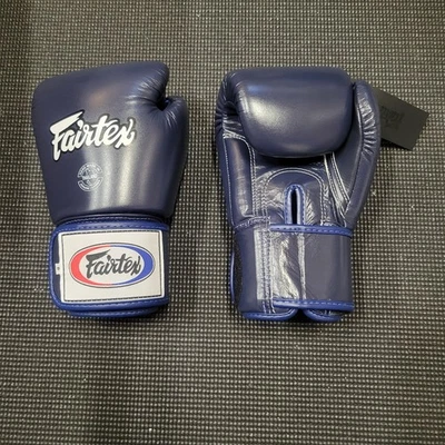 Luvas de boxe Fairtex azul juvenil 8 oz feitas à mão na Tailândia couro genuíno novas - Imagem 1 de 4