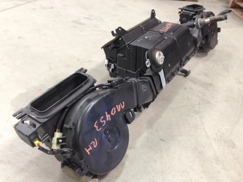 97 98 99 00 01 02 03 04 05 06 JAGUAR XK8 AC evaporador y carcasa como se muestra Foto 1 de 4