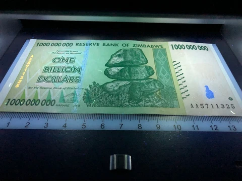 Zimbabwe 1 One Billion Dollar Bill Banknote Money -Pre 10 50 100 Trillion Series Cover