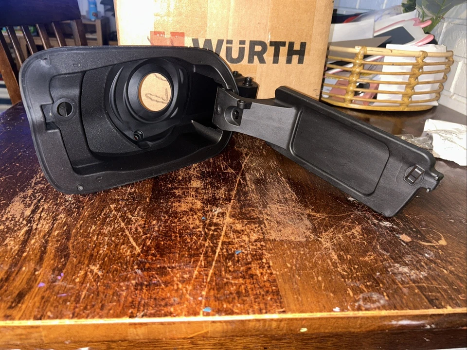 2021 2022 2023 Audi RS6 C8 bolso da porta do tanque de enchimento de combustível AUDI OEM PART 4K0809906B - Imagem 1 de 4