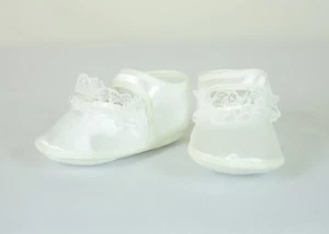 G60 Baby Girls Lace Christening Shoe - Picture 1 of 10