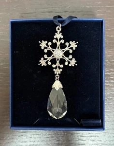 NUEVO Swarovski Cristal Retirado Copo de Nieve Lágrima Adorno de Navidad 1299915 Nuevo en Caja - Imagen 1 de 3