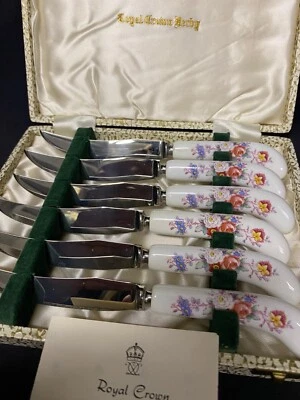 Набор из 6 ножей Royal Crown Derby из костяного фарфора с цветочным узором в оригинальной коробке - Изображение 1 из 4