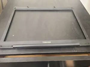 V000100020 6070B0180202 TOSHIBA LUNETTA LCD AS215-S7422 SERIE "GRADO A" #8613 - Foto 1 di 1