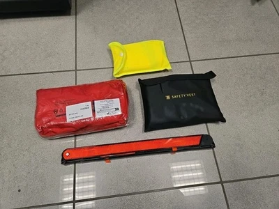 Coche coche coche bolsa combinada botiquín de vendaje triángulo de advertencia conjunto accidente primeros auxilios chaleco de advertencia Foto 1 de 4