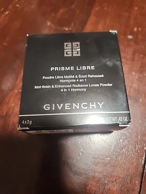GIVENCHY Prisme Libre Setting and Finishing Loose Powder - N01 Mousseline Pastel - Image 1 of 2