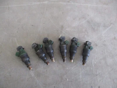 Inyector (6) 3.0 V6 Chrysler Maserati TC 89 90 91 Foto 1 de 3