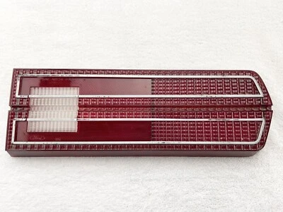 Lente de luz trasera derecha Pinto NOS Ford D9FZ 13450-A 1979-80 buen estado Foto 1 de 4