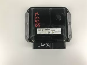 L294 SUBARU ECU Control Module Unit 22611AV560 - Picture 1 of 4