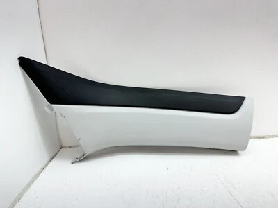 Jeep Renegade 2015-2020 cubierta delantera derecha con moldura de pilar Jeep Renegade OEM Foto 1 de 4