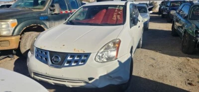 Conjunto de filtro de aire usado se adapta a: Nissan Rogue QR25DE 2013 2,5 L de 1/11 grado A Foto 1 de 4