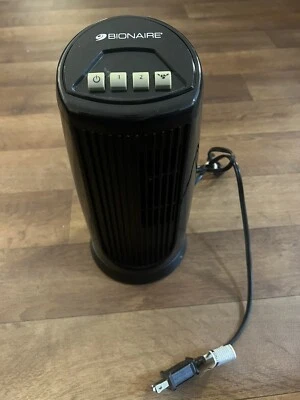 Mini Torre Ventilador Oscilante Bionaire 2 Velocidades Modelo BT015 Negro Escritorio, Oficina Foto 1 de 3