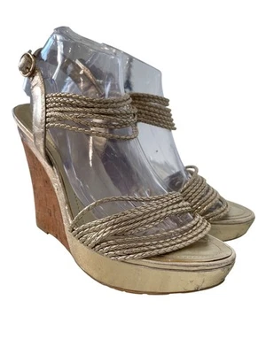 BCBGeneration Callista Sandalias de cuña talla 9 Correa trenzada Punta abierta Oro Bohemio Foto 1 de 4