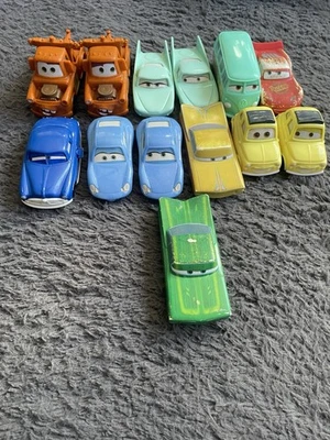 Lote de 13 juguetes Happy Meal McDonald’s 2006 Disney Pixar Cars Foto 1 de 4