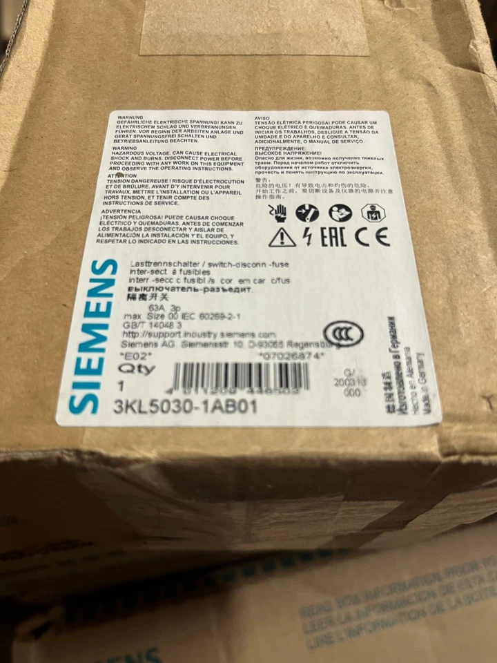 Siemens 3KL5030-1AB01 Switch Disconnector NEW IN BOX - Image 1 of 1