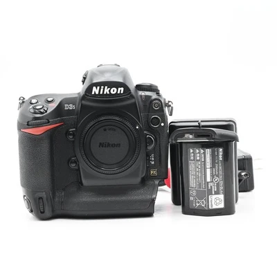 Nikon D3s 12.1MP Digital SLR Camera Body #927 - Image 1 of 4