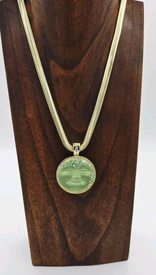 Juego de collar colgante magnético plegable Kirks Folly Goddess Moon 35 mm verde GT Foto 1 de 4