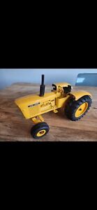 Ertl 1/16th Vintage John Deere 5010 Die-cast Tractor Yellow Construction