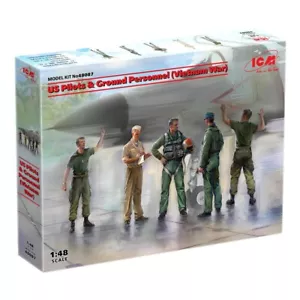ICM 48087 Plastic model kit scala 1:48 piloti statunitensi e personale di terra guerra del Vietnam - Foto 1 di 24