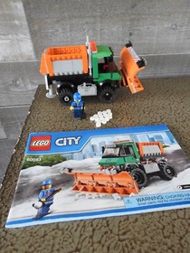Lego Set 60083 Snowplow Truck complete with manual City