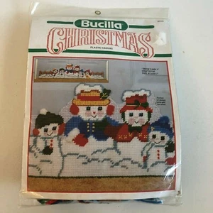 Plastic Canvas Bucilla Snow Family Draftstop Kit Draft Stop Snowmen Draftstopper - Picture 1 of 5