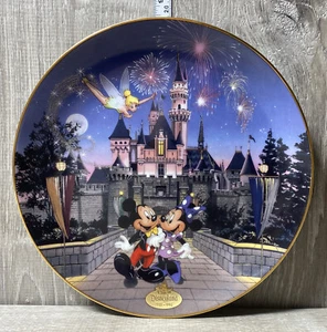 Disneyland's 40th Sleeping beauty Castle Plate Bradford Exchange (MM) - Picture 1 of 3