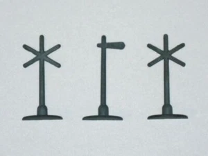 Lote de 3 señales de CRUCE Y PRECAUCIÓN de ferrocarril de metal a escala HO de colección! ¡Sin pintar! - Imagen 1 de 4