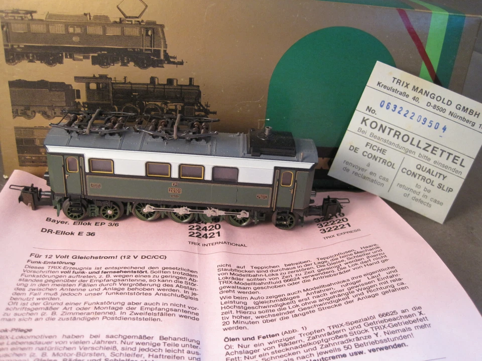 Trix Express 32220 Elok mit allen Treppen    mit der OVP funktionstüchtig - Bild 1 von 4