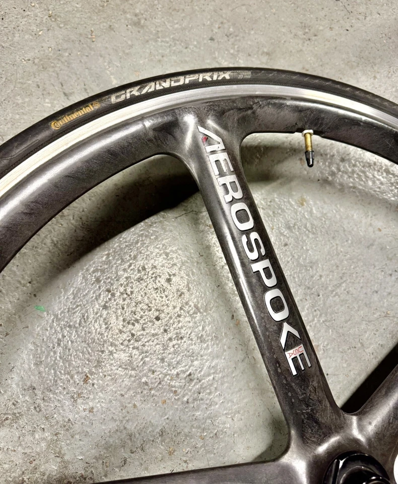 Rueda delantera de carbono crudo Aerospoke 700c Foto 1 de 4