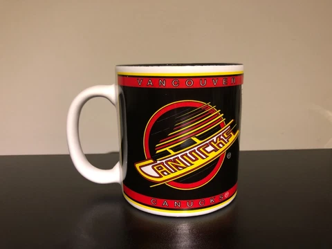 RARE! VINTAGE 1994 Vancouver Canucks Hockey NHL Coffee Mug NOS Cover