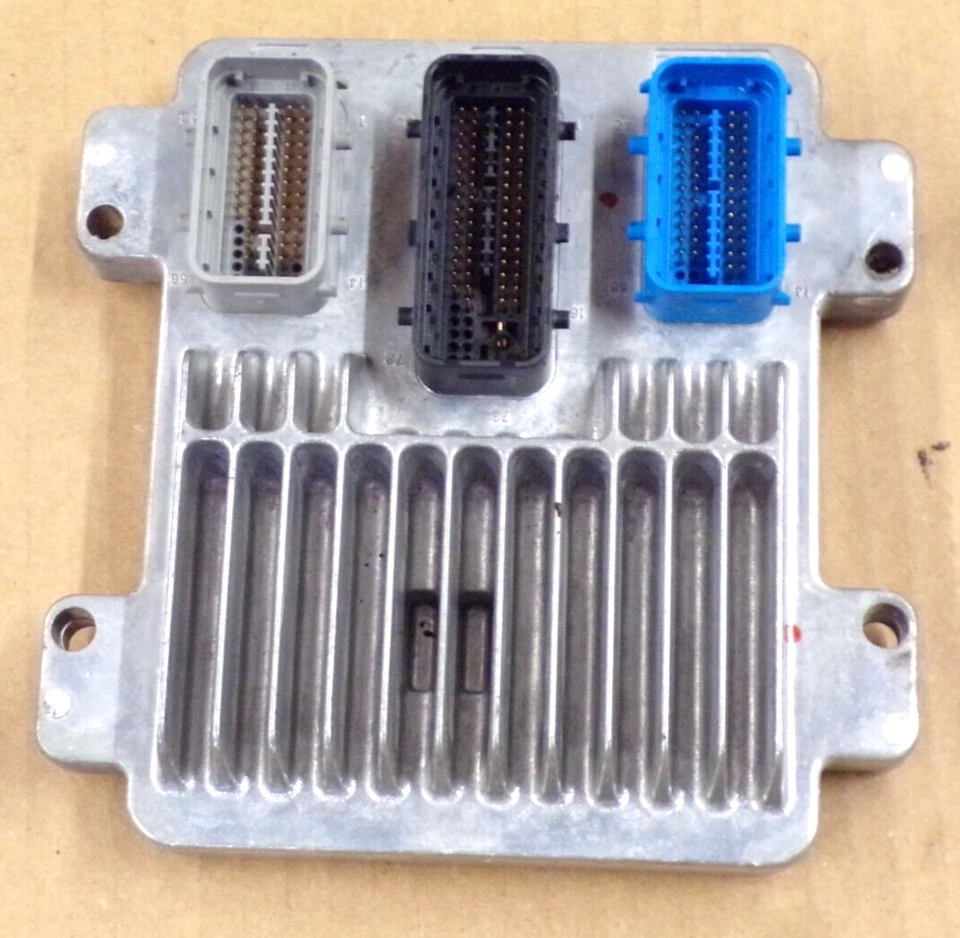 Módulo de computadora Saturn Relay 2005 ECM PCM 3,5 L 2005-2007 Chevy Uplander Foto 1 de 3