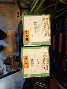 (2) Catalytic Converter-Universal Converter Eastern Mfg 92625 - Picture 1 of 3