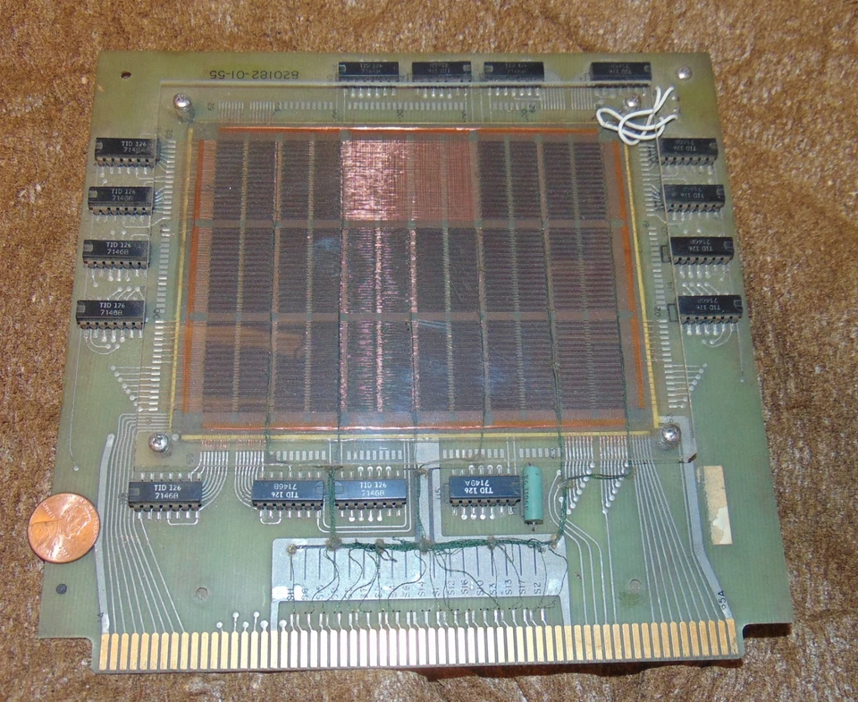 EXTREMELY RARE FERRITE COMPUTER MEMORY MODULE PN 999-6278-00 TEXAS INSTR? 1955? - Image 1 of 4