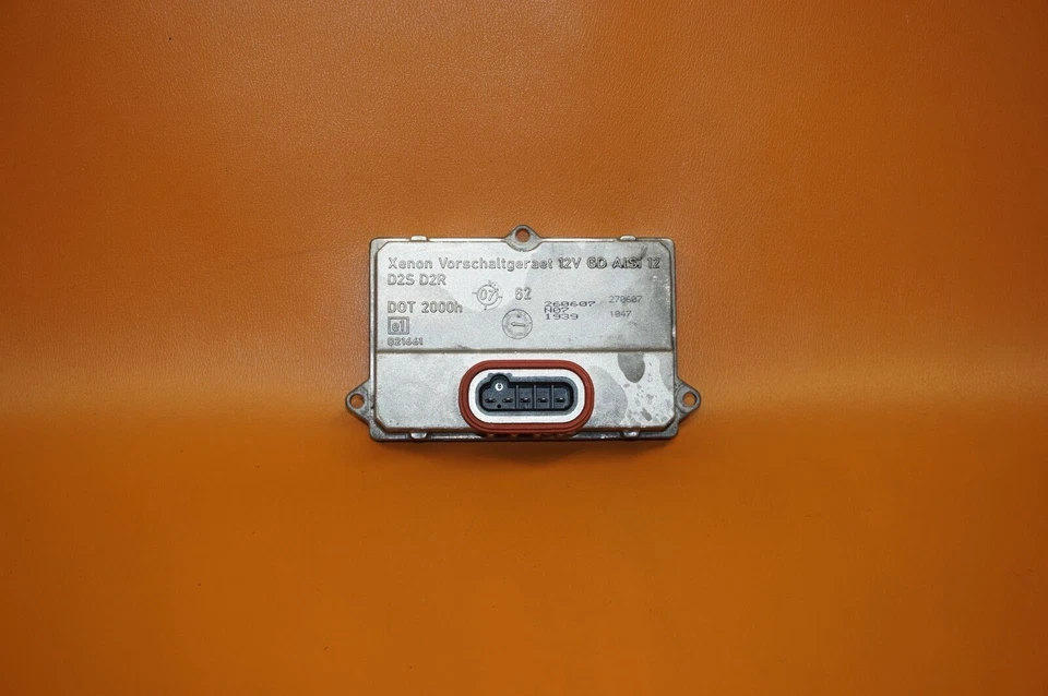 FARO XENÓN HID LASTRE BMW AUDI MERCEDES HELLA 2002-2008 5DV 008 290 00 OEM Foto 1 de 4