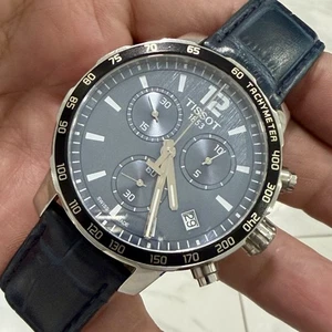 Reloj suizo cronógrafo para hombre Tissot Quickster 1853 esfera azul plata T095417 A - Imagen 1 de 15