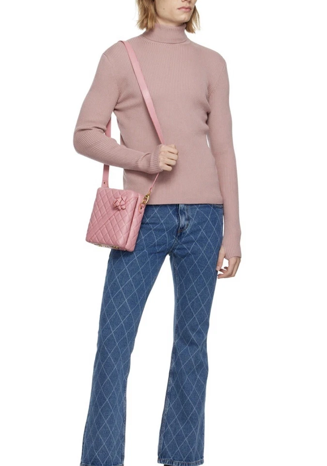 Ernest W. Baker 粉色礼物邮差包男女通用已售完!! — 第 1/4 张图片