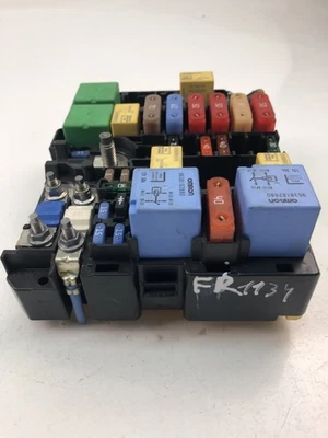 Cassetta fusibili Citroën C4 Grand Picasso I UA 9804848580 24585299 - Immagine 1 di 4