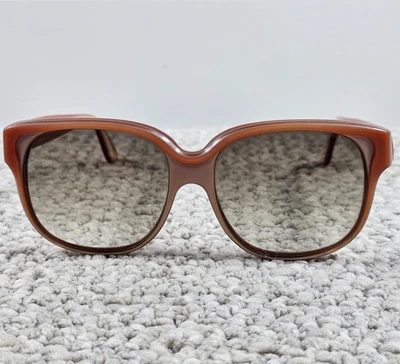 Gafas de sol vintage Emmanuelle Khanh Paris Francia rosa de gran tamaño 8080 D 105 R Foto 1 de 4