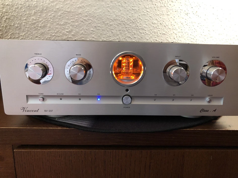 Vollverstärker Vincent Typ: SV-237 schwarz Class-A Hybrid - Röhre Stereo - Bild 1 von 4