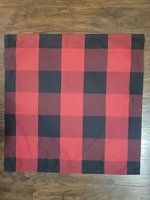 Funda de almohada Pottery Barn Buffalo Check EURO negra roja 24 cuadrados a cuadros  Foto 1 de 2