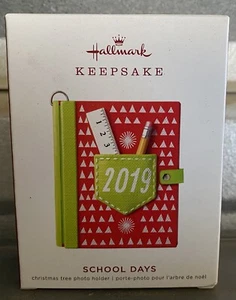 Hallmark Keepsake School Days 2019 Christmas Ornament photo holder book New - Picture 1 of 4