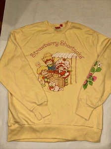 Strawberry Shortcake & Friends gelb gesticktes Logo Oversized Crew Sweatshirt - Bild 1 von 8