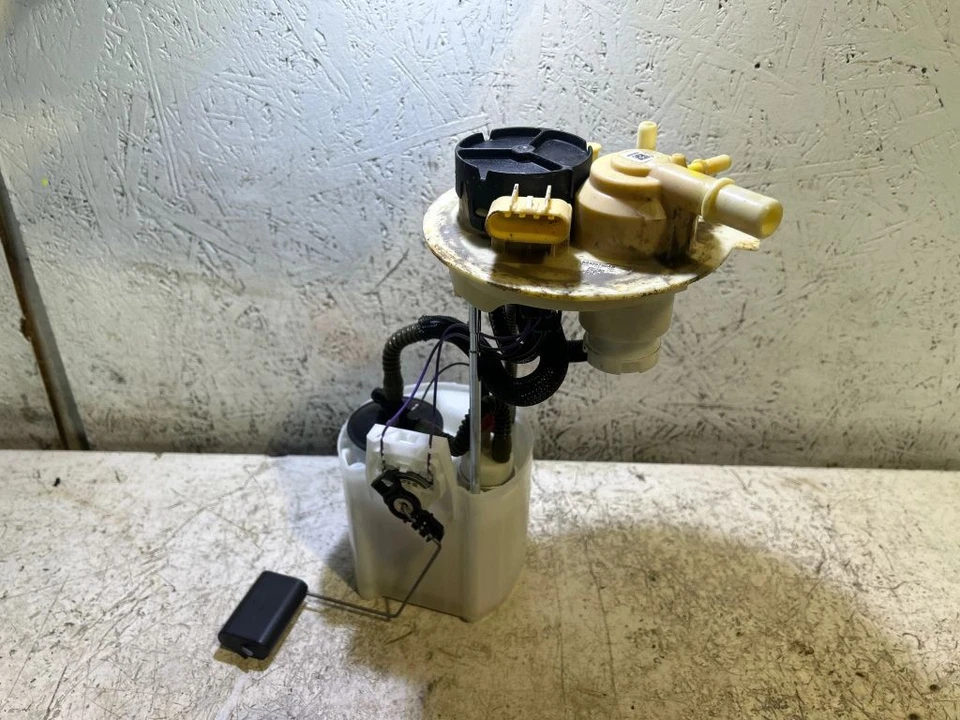 Jeep Grand Wagoneer 2022 gasolina en tanque bomba de combustible emisor de nivel 68425790AB Foto 1 de 2