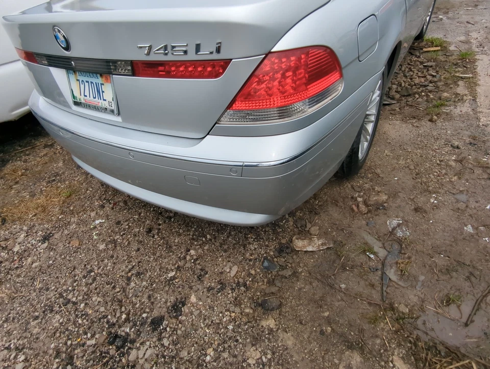 2002-2005 Bmw 745i Rear Bumper Assembly Oem R13ZO - Изображение 1 из 2