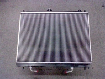 MITSUBISHI Pajero 2007 CBA-V87W Radiator MN135951 [Used] [PA02139621] - Image 1 of 2