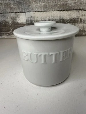 Fitz & Floyd Everyday White Porcelain Butter Bell French Country Classic - Image 1 of 4